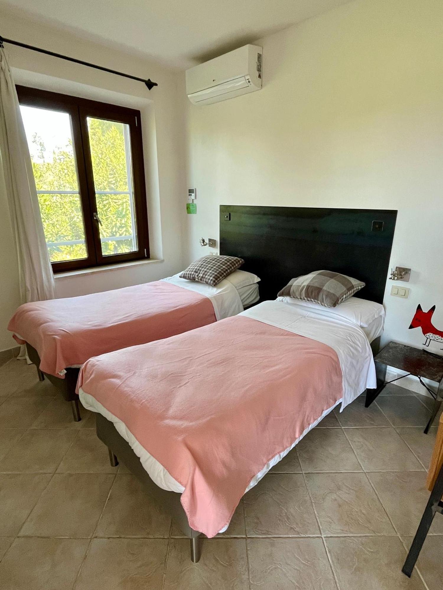 Artemisia Negli Ulivi B&B Magliano in Toscana Exteriör bild